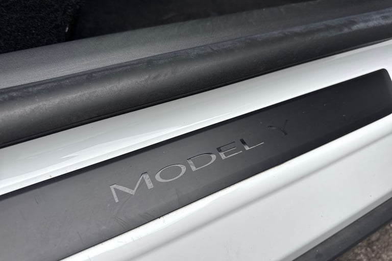 2022 Tesla Model Y Long Range AWD 5dr Auto MPV ELECTRIC Automatic