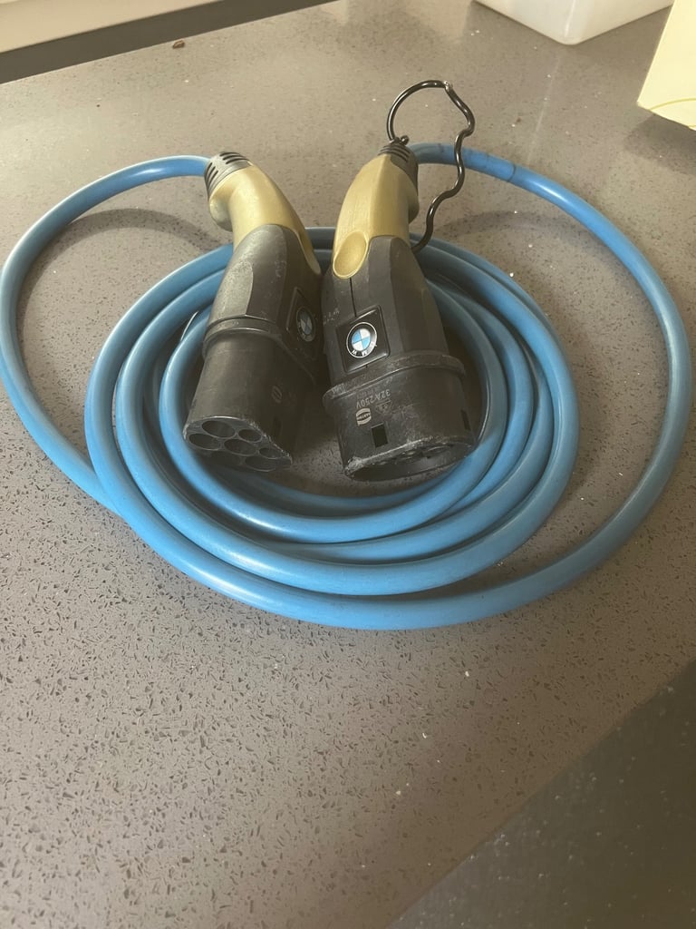 ELECTRIC VEHICLE CHARGING CABLE. 5m . Type 2. £45