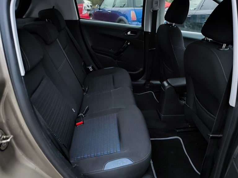 2013 13 PEUGEOT 208 1.6 E-HDI INTUITIVE 5D 92 BHP DIESEL