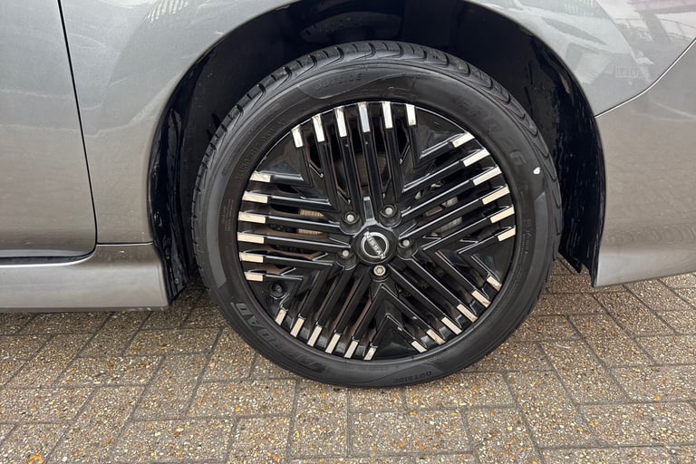 2022 Nissan Leaf 110kW N-Connecta 39kWh 5dr Auto Hatchback Electric Automatic