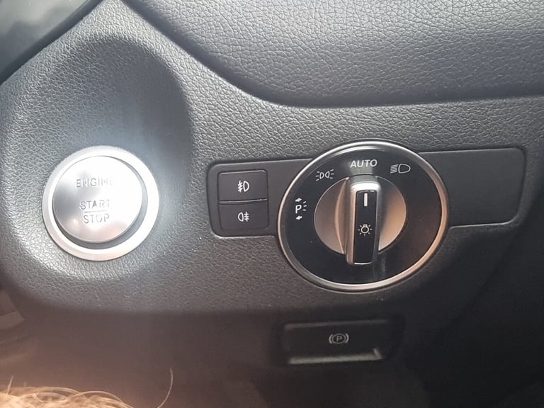 2018 Mercedes-Benz GLA GLA 180 Urban Edition 5dr ESTATE PETROL Manual