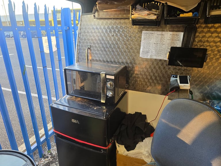 Food van , catering van full working o