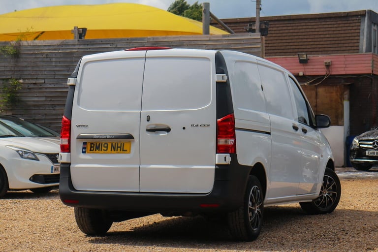  Mercedes-Benz Vito 2.1 114 CDI BlueTEC RWD L1 Euro 6 (s/s) 5dr Diesel Manual