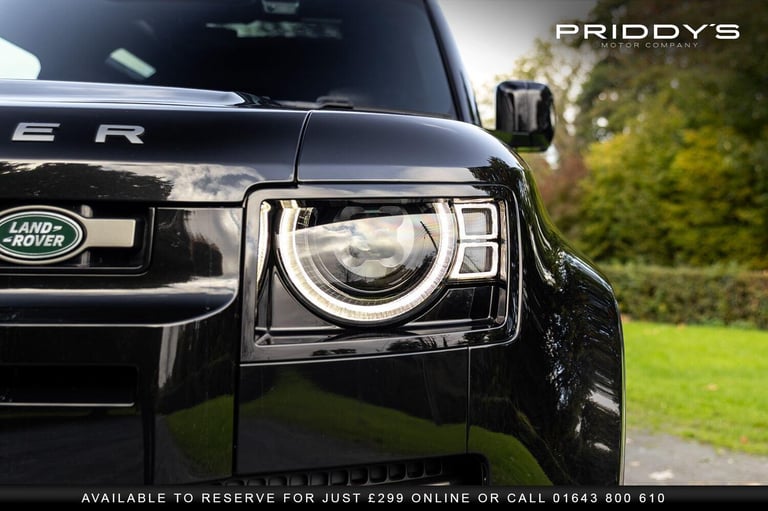 LAND ROVER DEFENDER 90 2.0 P300 X-Dynamic HSE - Amazing spec. Massive presence.