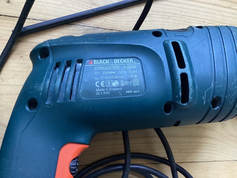 Black and Decker Power Drill 850 W