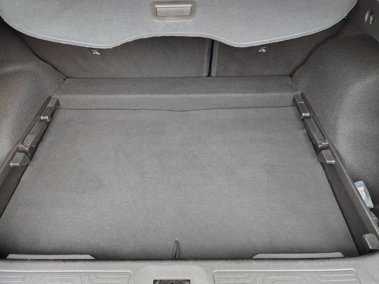 Renault, KADJAR, Hatchback, 2017, Manual, 1461 (cc), 5 doors