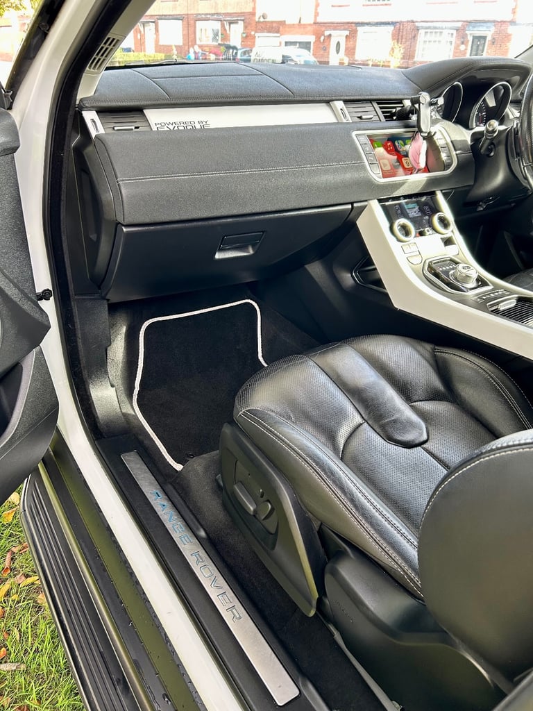 Range Rover Evoque SD4 Dynamic LUX , 64 plate, Full MOT, Full Service History, 24 months Warranty, 