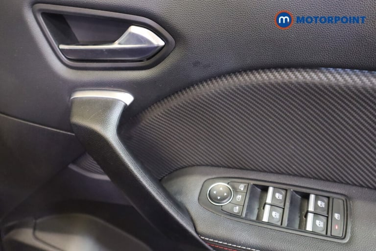 2021 Renault Captur 1.3 TCE 140 R.S. Line 5dr EDC SUV Petrol Automatic