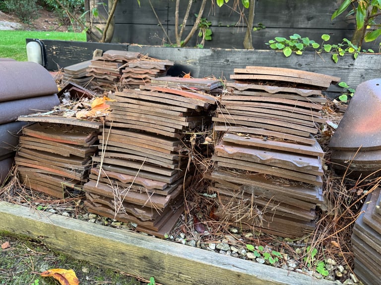 Unused Dreadnought Clay Roof Tiles – Approx. 400 Tiles Incl. Ridges & Hips