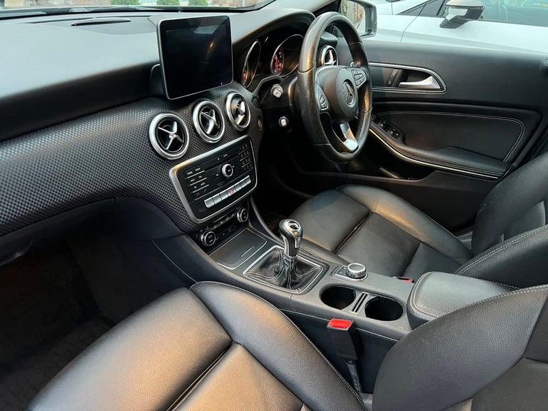 Mercedes-Benz, A CLASS, Hatchback, 2017, Manual, 1461 (cc), 5 doors