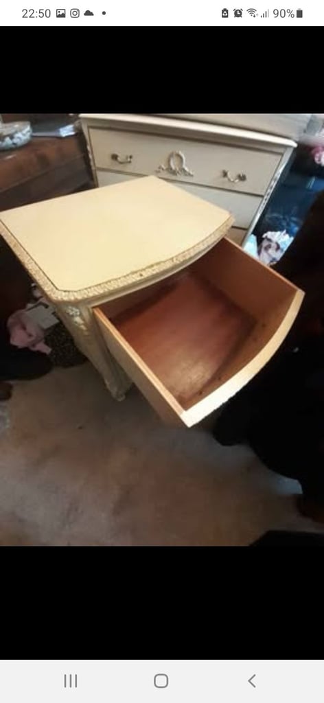 Bedroom drawers cabinets 