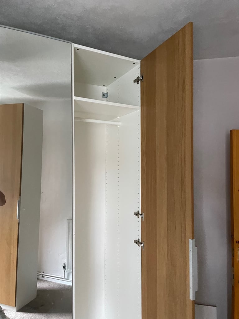 FREE DELIVERY 🥰🚚🥰 IKEA PAX BROWN TRIPLE MIRROR DOOR WARDROBE GOOD CONDITION 