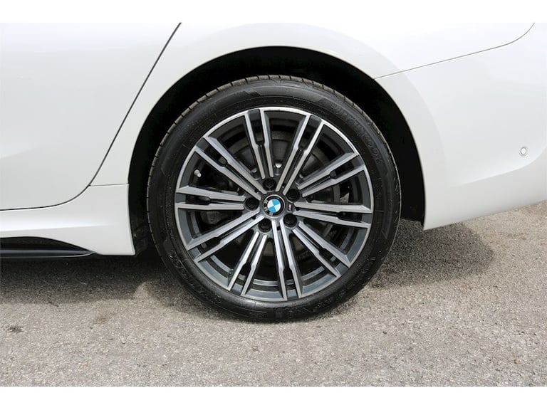 2019 BMW 3 Series 330e M Sport Saloon HYBRID Automatic