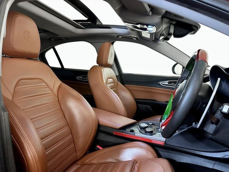 2017 Alfa Romeo Giulia 2.0 TB 280 Veloce 4dr Auto SALOON PETROL Automatic