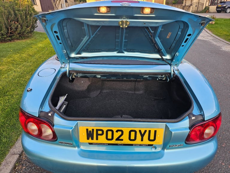★MAZDA MX-5 1.8-vvt ★50,000 MILES! STUNNING EXAMPLE! RARE CRYSTAL BLUE COLOUR MX5 ROADSTER 146BHP 