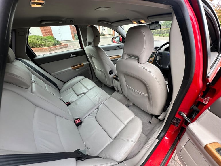 2009 Volvo V50 1.6D DRIVe SE Lux Euro 4 (s/s) 5dr ESTATE Diesel Manual