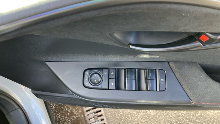 2025 Toyota C-HR 2.0 PHEV GR Sport 5dr CVT HATCHBACK PETROL/ELECTRIC Automatic