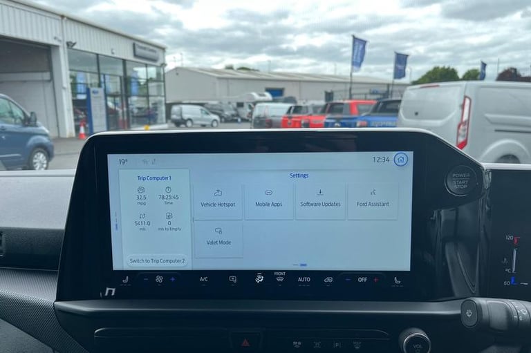 2024 Ford Transit Custom 280 Limited L1 SWB 2.0 EcoBlue 136ps Low Roof, DEMO Manual Panel Van Die...
