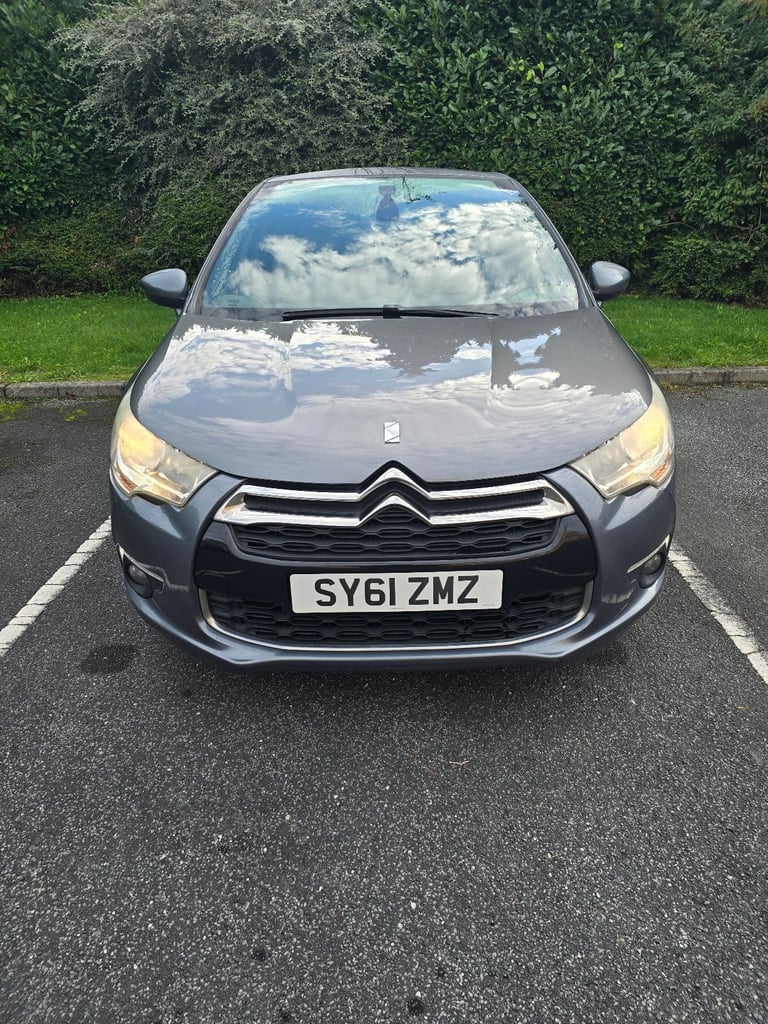 Citroen, DS4, Hatchback, 2012, Manual, 1560 (cc), 5 doors