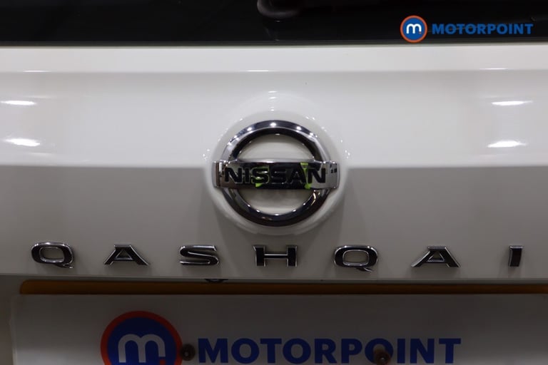2022 Nissan Qashqai 1.3 DiG-T MH Acenta Premium 5dr SUV Petrol Manual