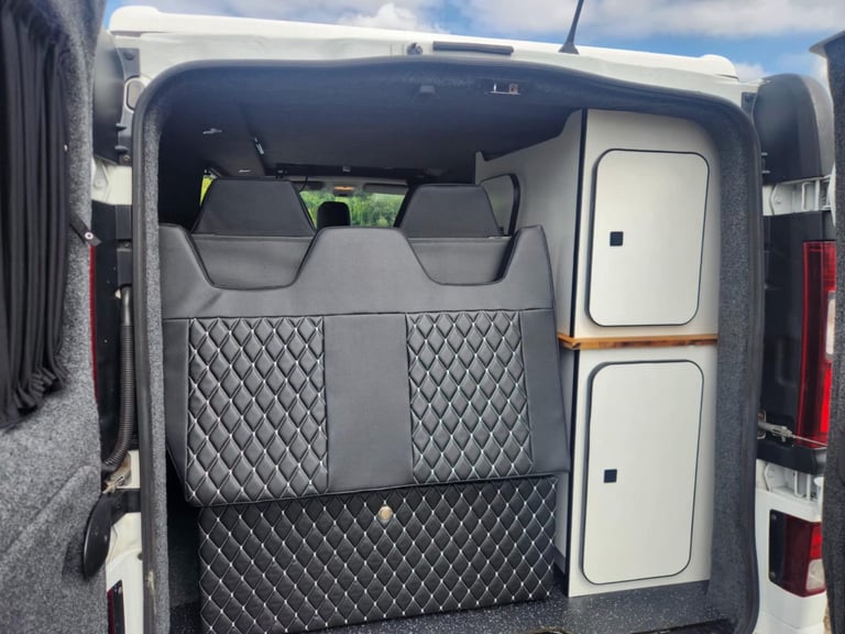 Vauxhall, VIVARO, Panel Van, 2015, Manual, 1598 (cc)