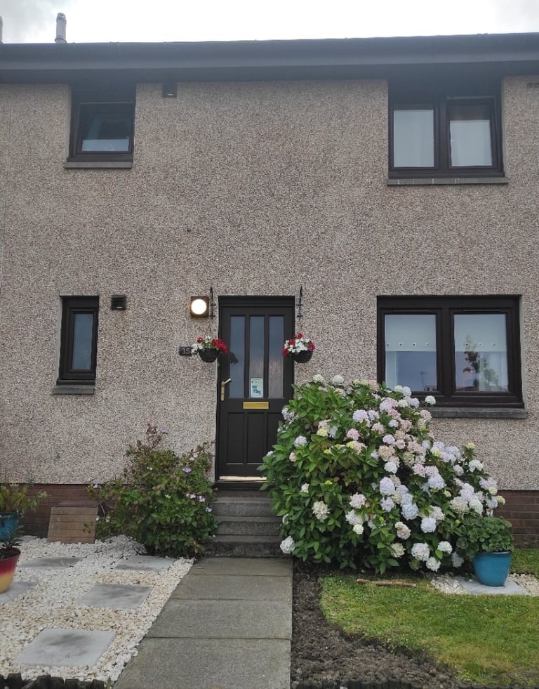 3 bed house in Livingston 