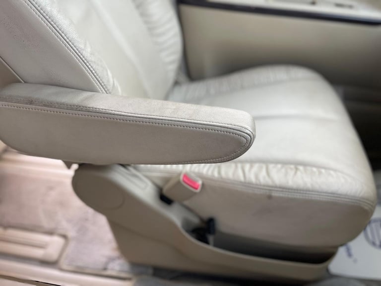 2006 NISSAN ELGRAND E51 AUTO