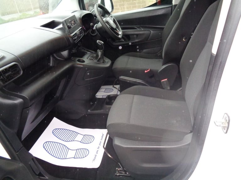 2019 69 VAUXHALL COMBO 1.6 TURBO D 2300 SPORTIVE PANEL VAN 4DR DIESEL NO VAT 