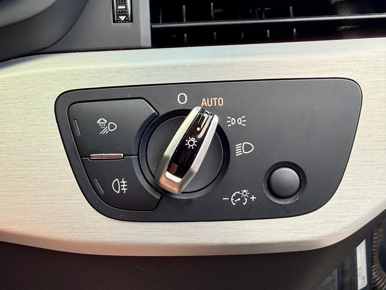 2016 Audi A4 Avant 2.0 TDI S Line S Tronic Quattro **Full History - Auto - FSH**