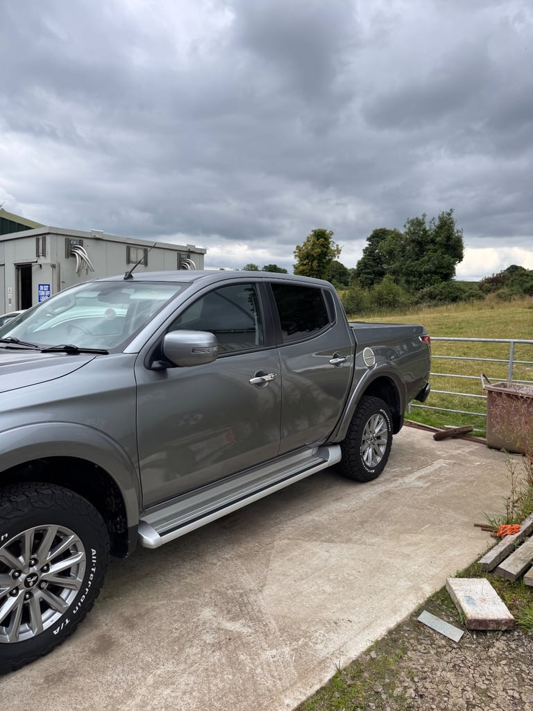 2018 Mitsubishi l200 barbarian full spec