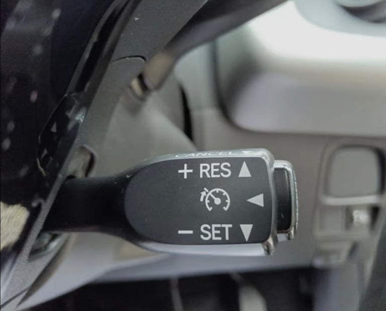 Peugeot, 108, Hatchback, 2016, Manual, 998 (cc), 3 doors