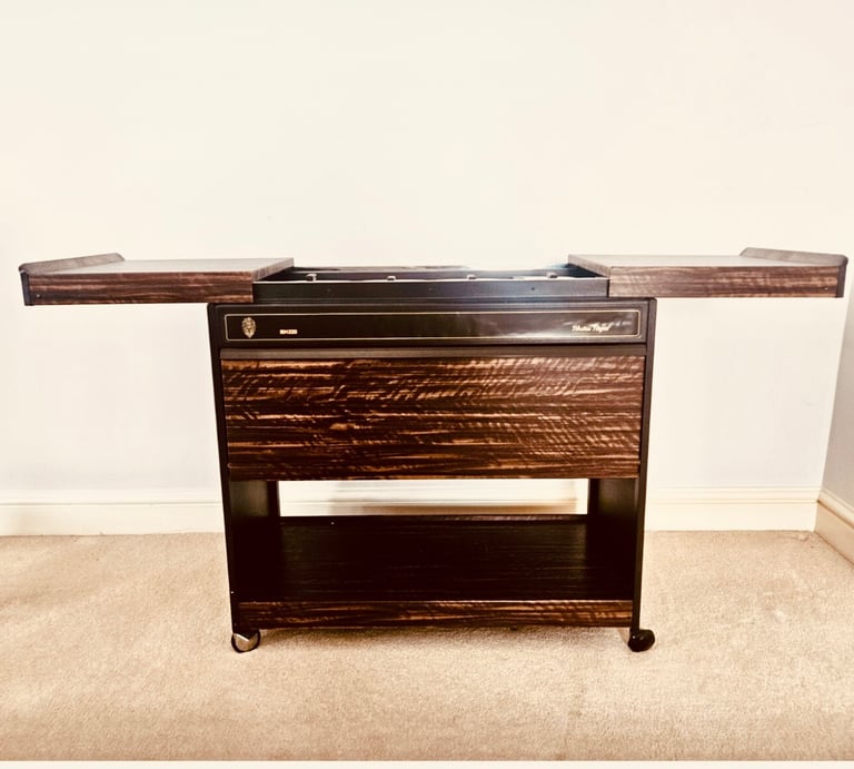 FREE - Retro, fully working hostess trolley (RESERVED)