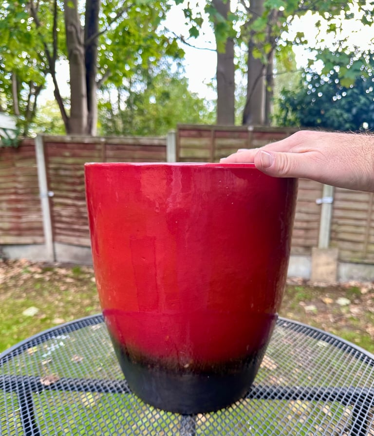 Brand new glazed pot, two colours . 11 x13 inches 
