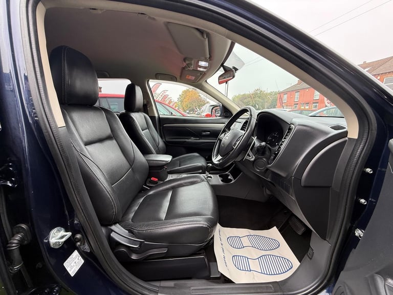 2015 Mitsubishi Outlander 2.2 DI-D GX3 SUV 5dr Diesel Auto 4WD Euro 5 (s/s) (150 ps) ESTATE Diese...