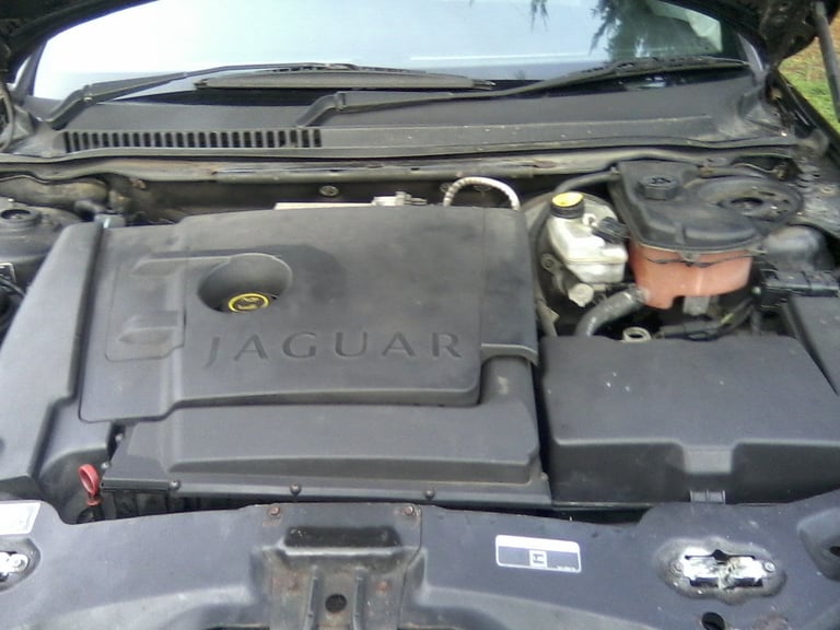 JAGUAR X-TYPE 2.2 DIESEL SOVEREIGN 6-SPEED 4-DR SALOON 57 PLATE 154K MILES FULL SERVICE HISTORY