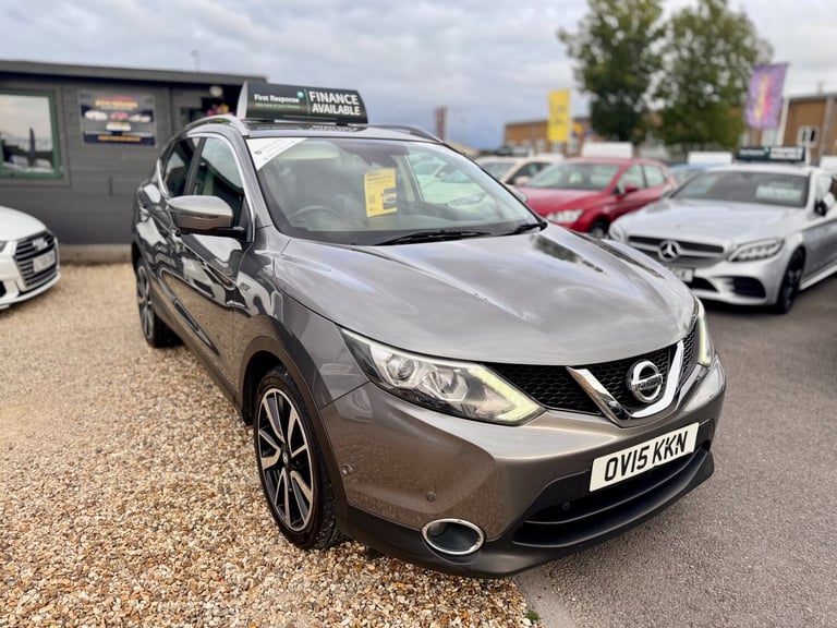 2015 Nissan Qashqai 1.6 dCi Tekna 5dr 4WD HATCHBACK Diesel Manual