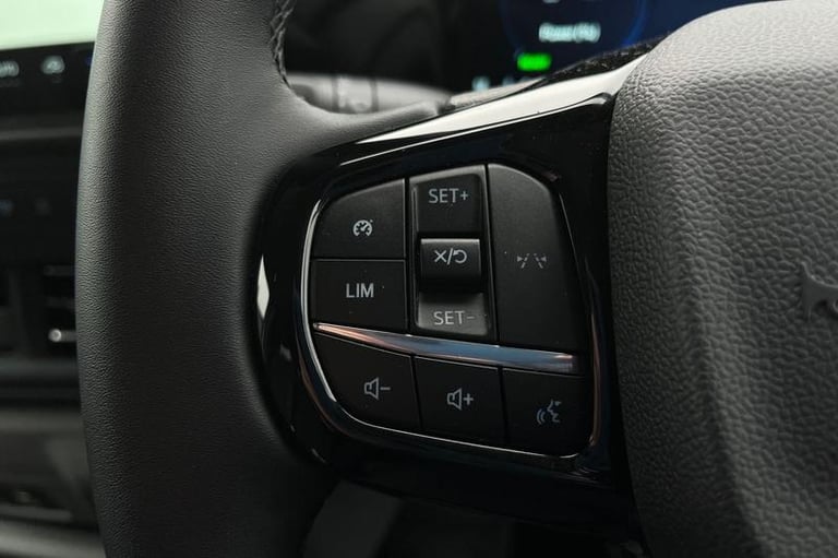 2025 Ford Transit Custom 2.5 320 Duratec 11.8kWh Limited Crew Van Double Cab Petrol Plug-in Hybri...