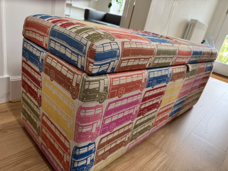 Made Toy Box/Ottoman