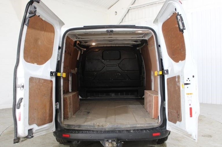 2022 Ford Transit Custom 300 L1 FWD 2.0 EcoBlue 170ps Low Roof Trail Van Panel Van Diesel Manual