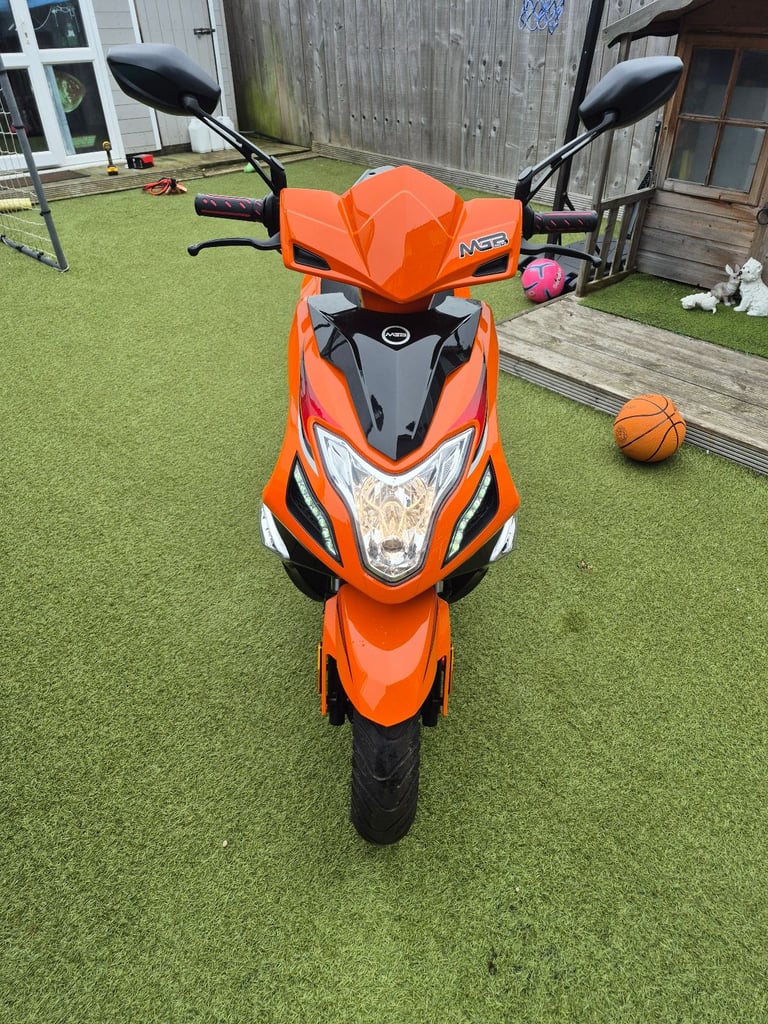 Other Motorbikes, R8, 2024, 50 (cc)