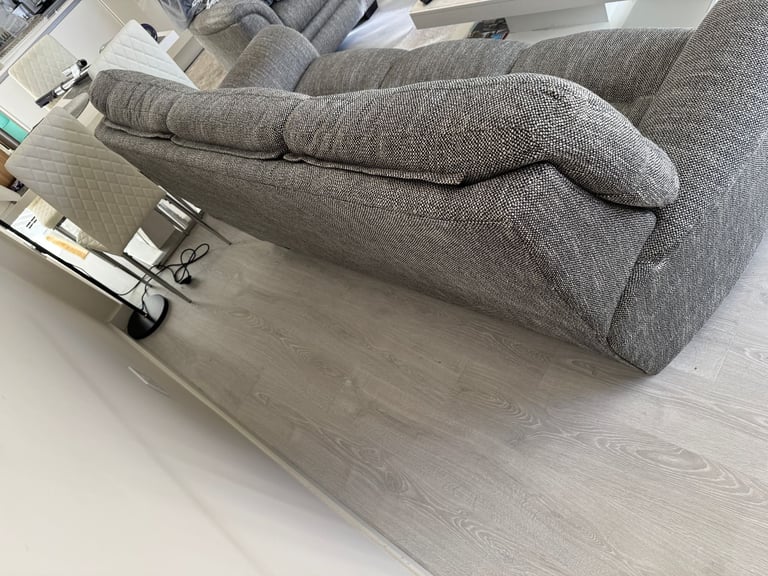 Parker Knoll Hudson 23 Sofa and Chair Set – Like New – £1,200