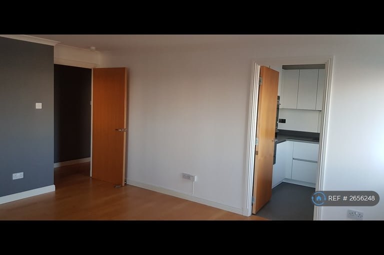 3 bedroom flat in Ocean Drive, Edinburgh, EH6 (3 bed) (#2656248)