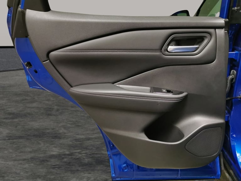 2021 Nissan Qashqai 1.3 DIG-T MHEV Premiere Edition SUV 5dr Petrol Hybrid XTRON Euro 6 (s/s) (1 S...