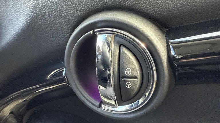 2017 MINI Hatch 1.5 Cooper Seven 3dr Auto Hatchback Petrol Automatic