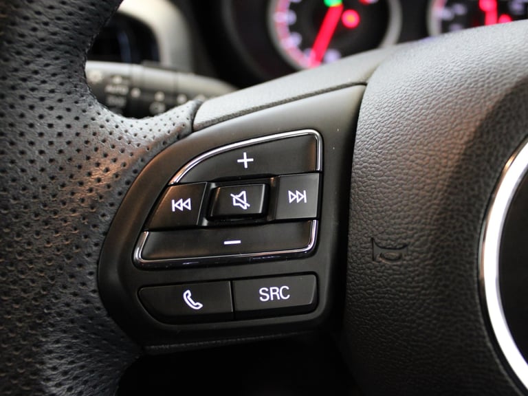 2022 MG MG3 1.5 VTi-TECH Exclusive 5dr [Navigation] Hatchback PETROL Manual