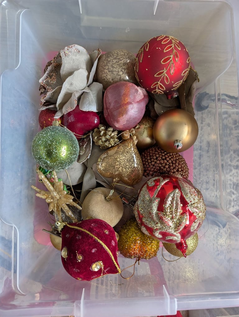 Free Christmas Tree Baubles