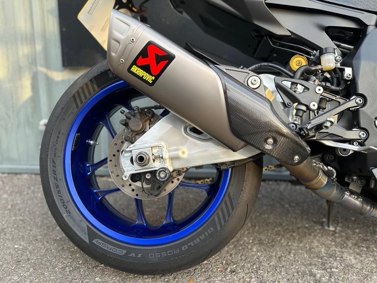 Stunning Low Mileage 2020/20 Yamaha R1M Motorcycle