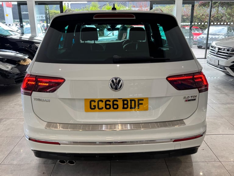  Volkswagen Tiguan 2.0 TDI BlueMotion Tech R-Line SUV 5dr Diesel DSG 4Motion Euro 6 (s/s) (150 Di...