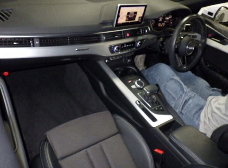 2019 Audi A4 Avant 2.0 TFSI S line Estate 5dr Petrol S Tronic quattro Euro 6 (s/s) (252 ps) Estat...
