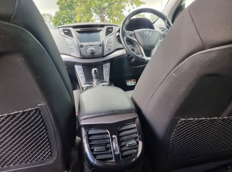 AUTOMATIC Hyundai i40 Tourer,HEATED SEATS,LOW TAX,REVERSE CAMERA,CHEAP TO RUN